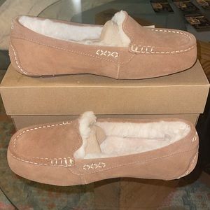 Ansley Ugg slippers NWT 9W chestnut